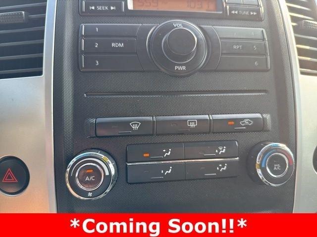 Nissan Frontier  2012