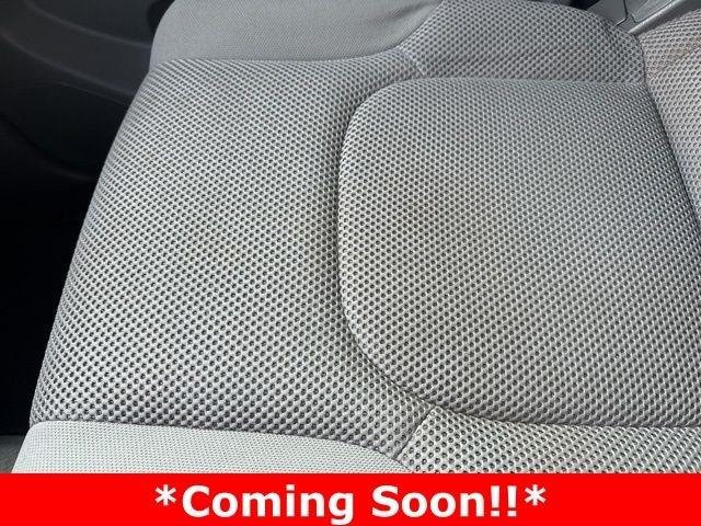 Nissan Frontier  2012