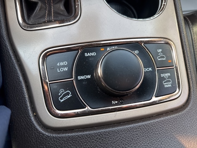 Jeep Grand Cherokee  2016