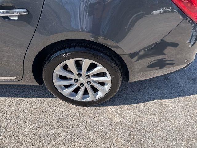 Buick LaCrosse  2016