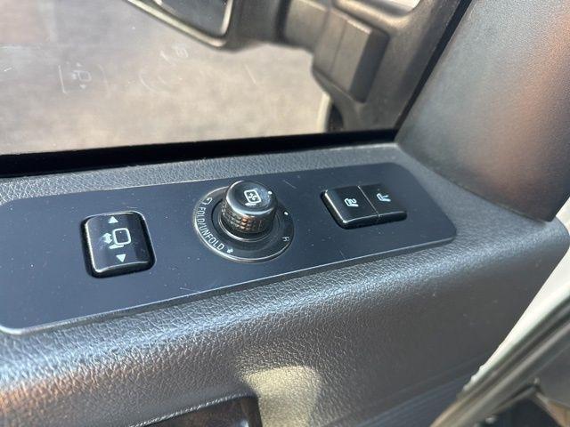 Ford Super Duty F-250 SRW  2013