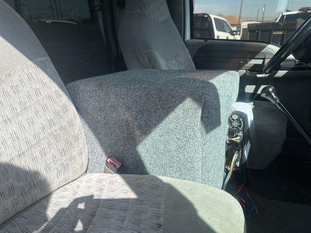 Ford Super Duty F-350 DRW  2000