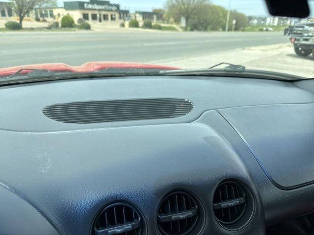 Pontiac Firebird  1999