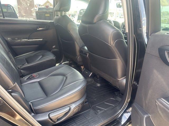 Toyota Highlander  2020