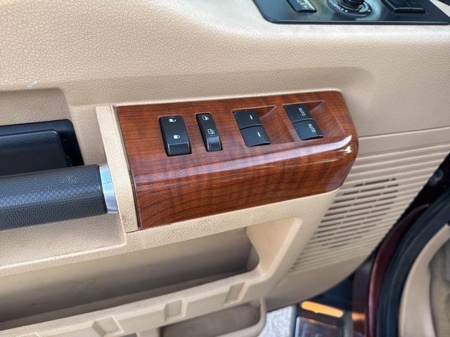 Ford Super Duty F-350 SRW  2015