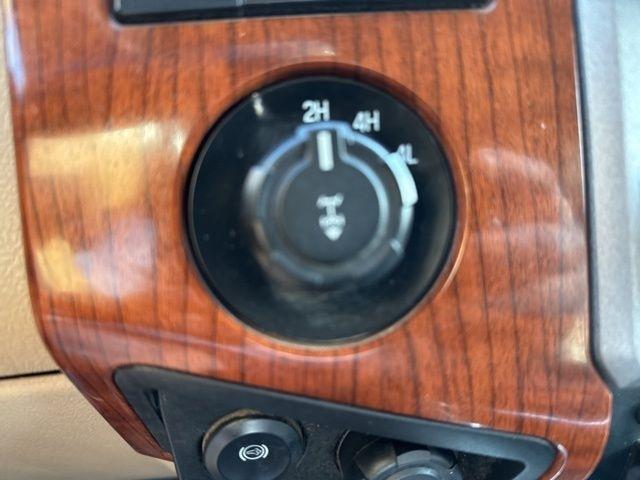 Ford Super Duty F-350 SRW  2015