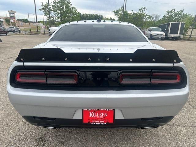 Dodge Challenger  2022