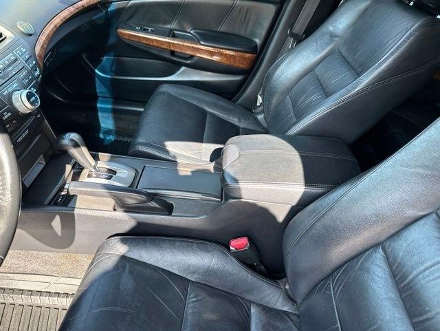 Honda Accord Sdn  2011