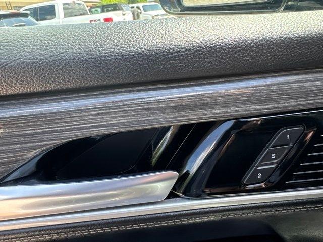 Jeep Wagoneer L  2023