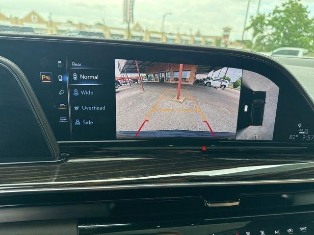 Cadillac Escalade  2021