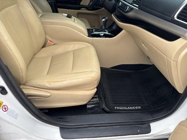 Toyota Highlander  2016