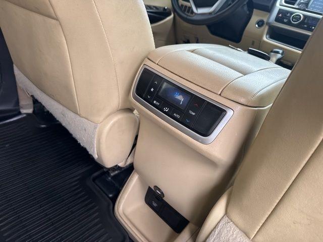 Toyota Highlander  2016