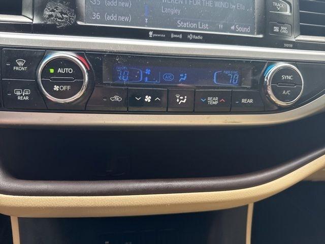 Toyota Highlander  2016