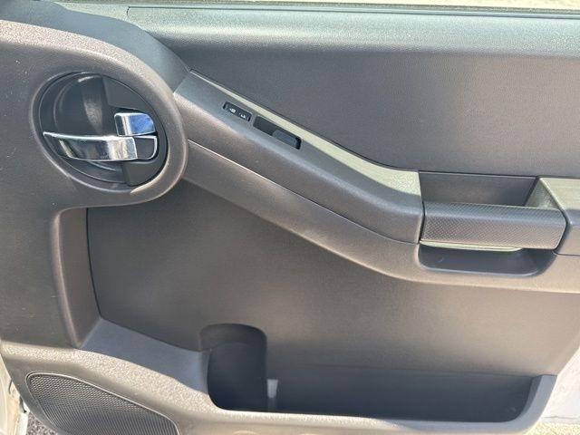 Nissan Xterra  2012