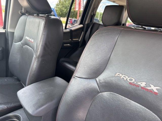 Nissan Xterra  2012