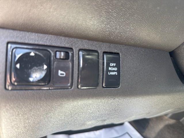 Nissan Xterra  2012
