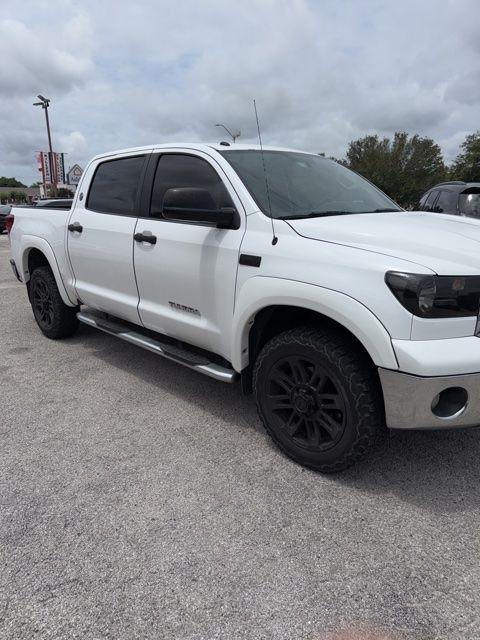 Toyota Tundra 4WD Truck  2013