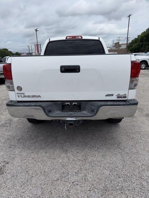 Toyota Tundra 4WD Truck  2013