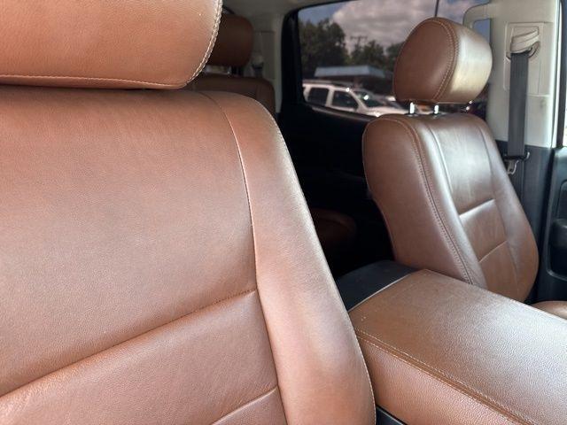 Toyota Tundra 4WD Truck  2013