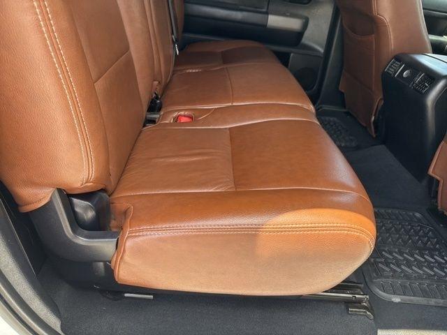 Toyota Tundra 4WD Truck  2013
