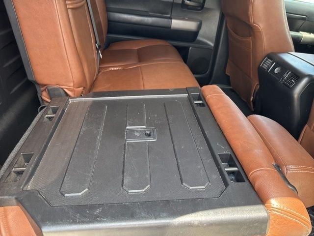 Toyota Tundra 4WD Truck  2013