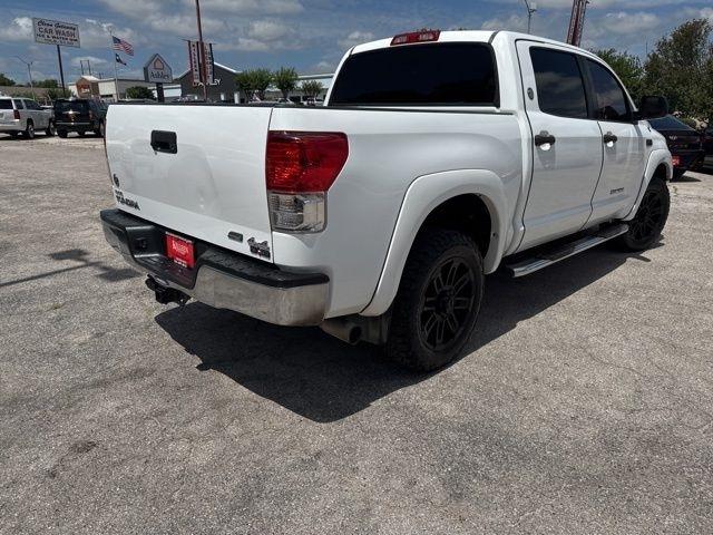 Toyota Tundra 4WD Truck  2013