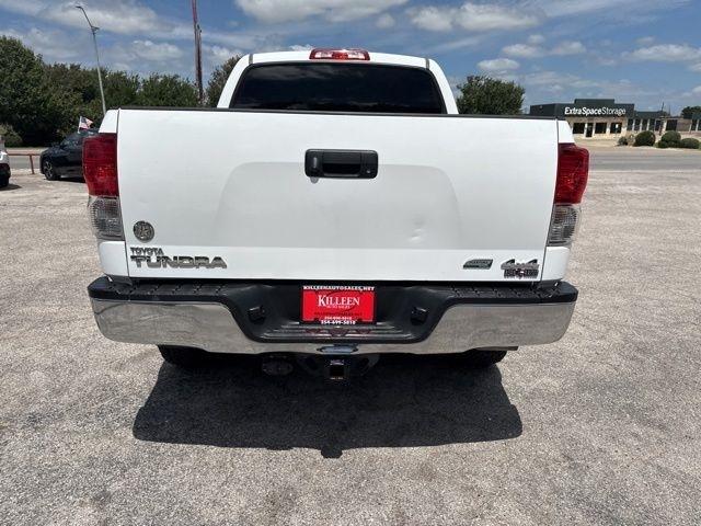 Toyota Tundra 4WD Truck  2013