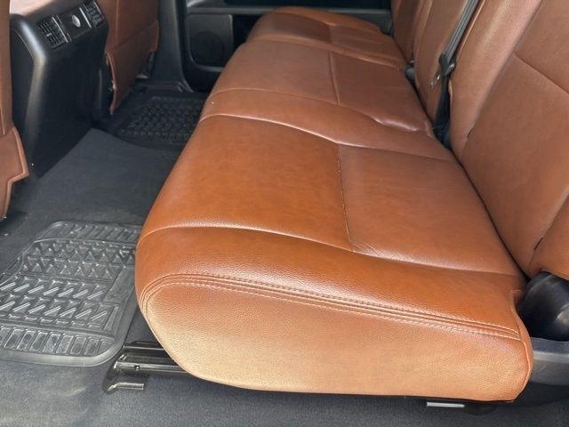 Toyota Tundra 4WD Truck  2013