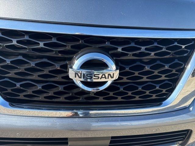 Nissan Armada  2017