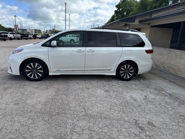 Toyota Sienna  2019