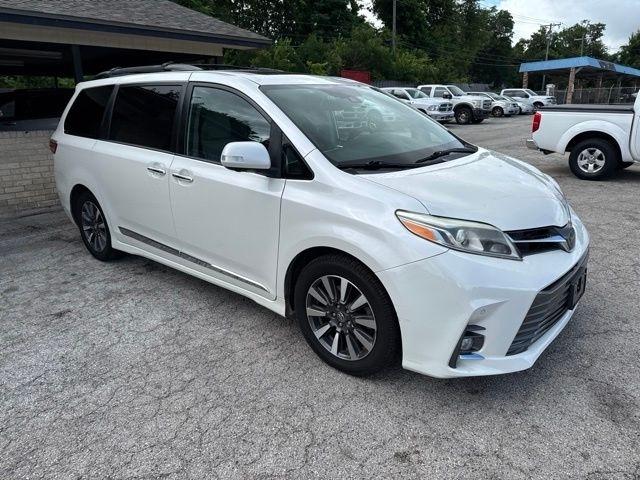 Toyota Sienna  2019