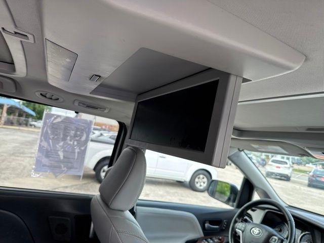 Toyota Sienna  2019
