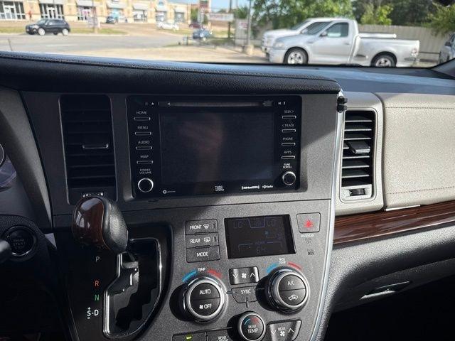 Toyota Sienna  2019