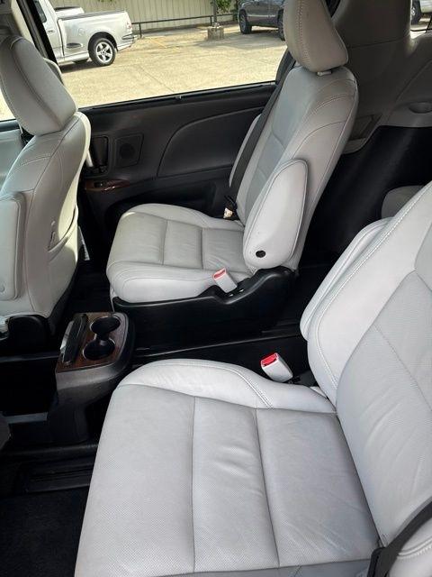 Toyota Sienna  2019