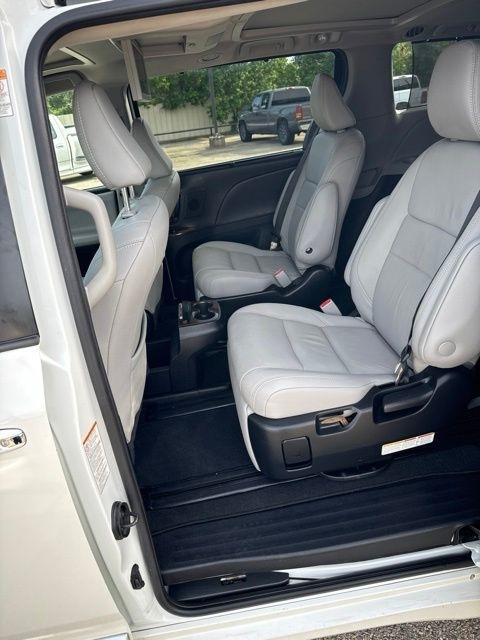 Toyota Sienna  2019