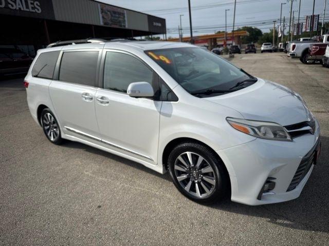 Toyota Sienna  2019
