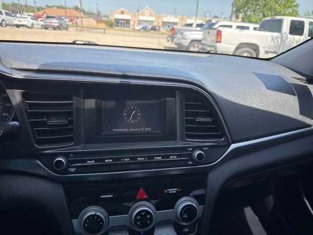 Hyundai Elantra  2019