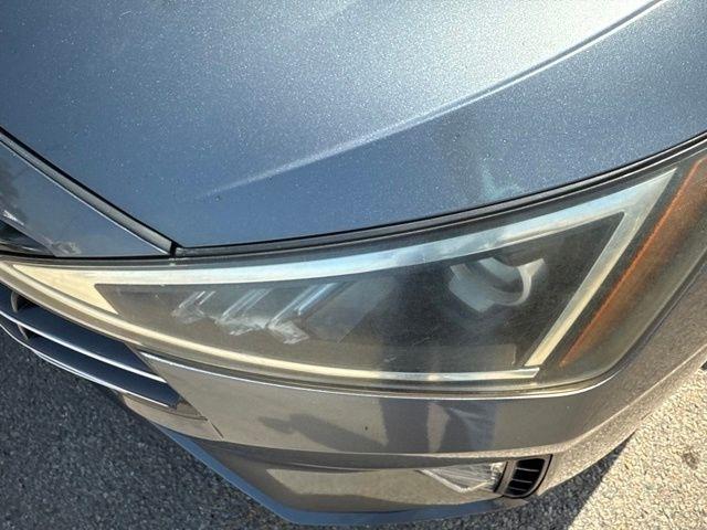 Hyundai Elantra  2019