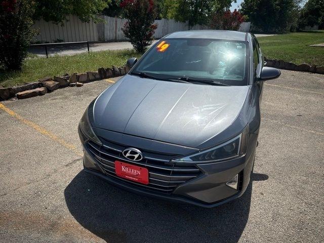 Hyundai Elantra  2019
