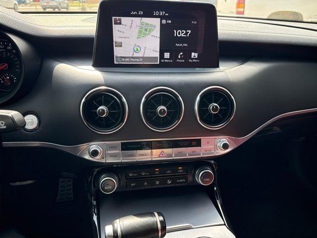 Kia Stinger  2018