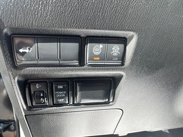 Nissan Armada  2019