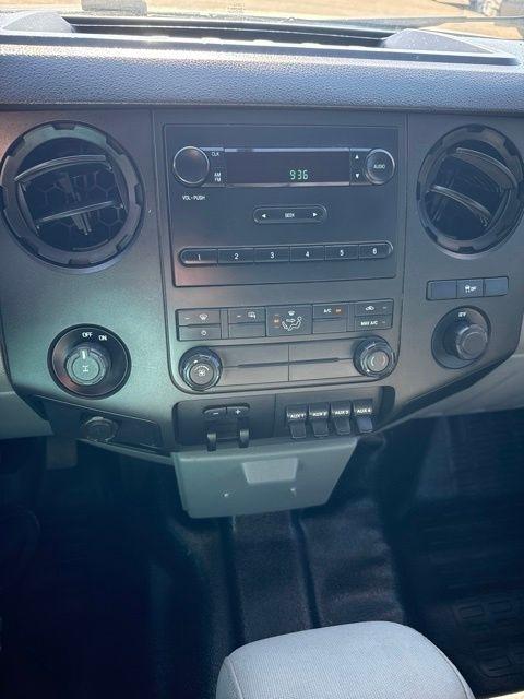 Ford Super Duty F-250 SRW  2014