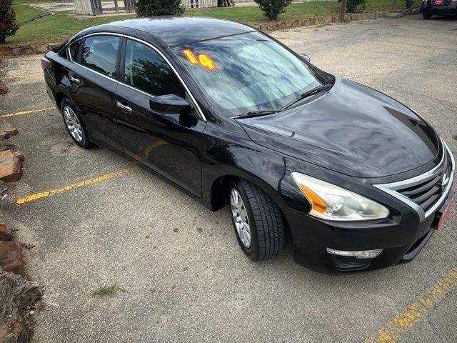 Nissan Altima  2014