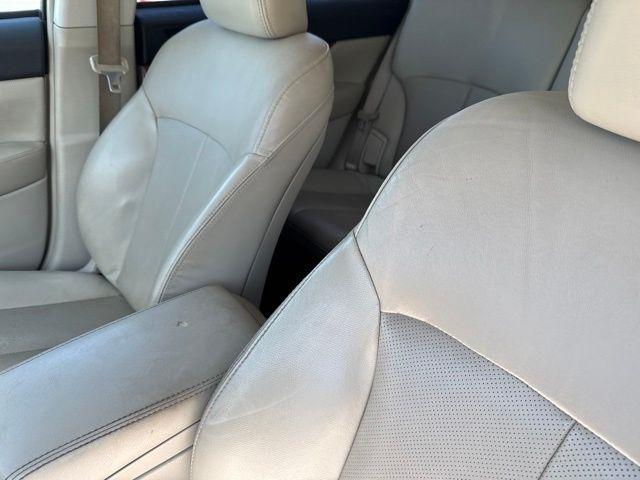Subaru Outback  2011