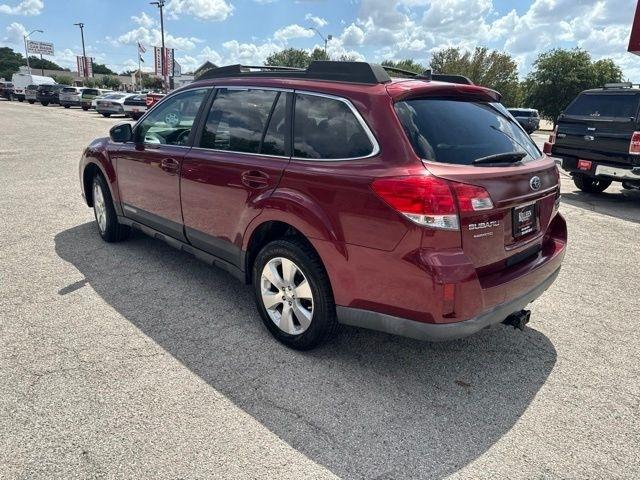 Subaru Outback  2011