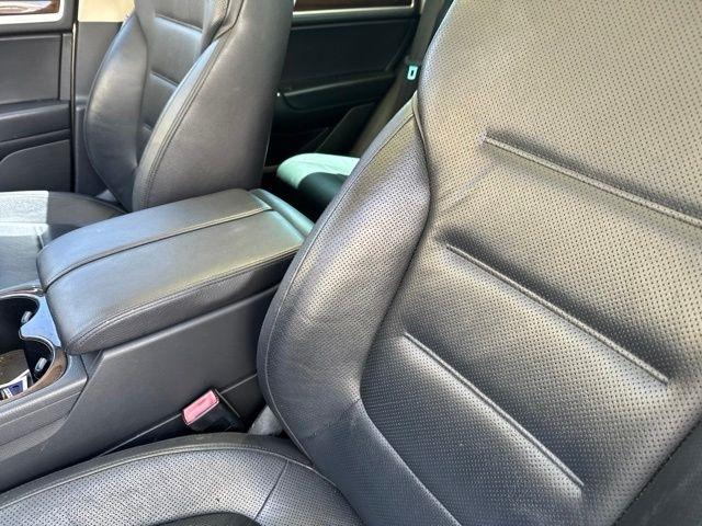 Volkswagen Touareg  2016