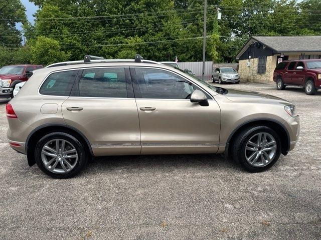 Volkswagen Touareg  2016