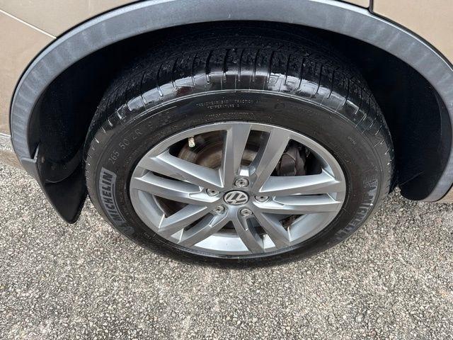 Volkswagen Touareg  2016
