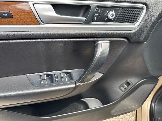 Volkswagen Touareg  2016