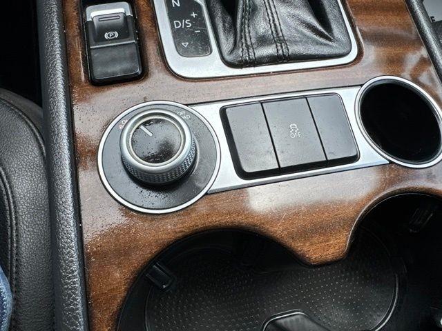 Volkswagen Touareg  2016